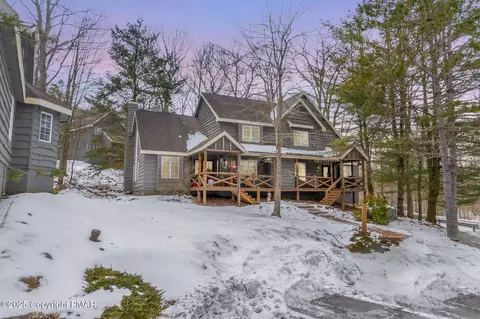 14 Aspenwall, Lake Harmony, PA 18624