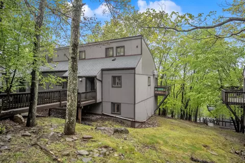 162 Upper Village Way, Tannersville, PA 18372