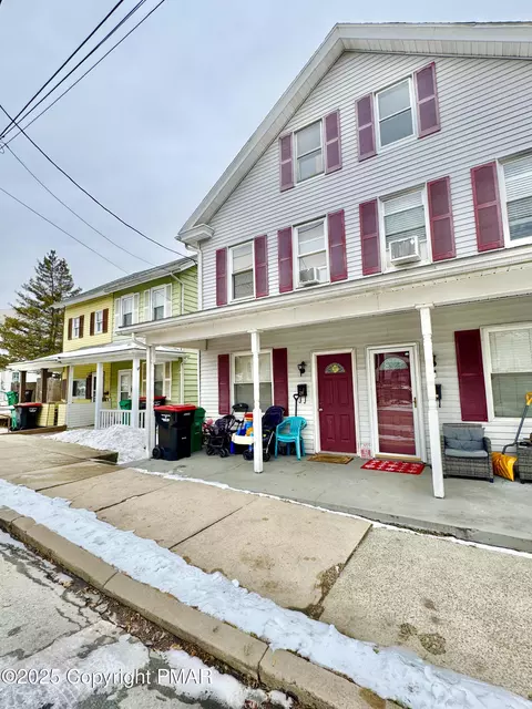 427 N 2nd St, Lehighton, PA 18235