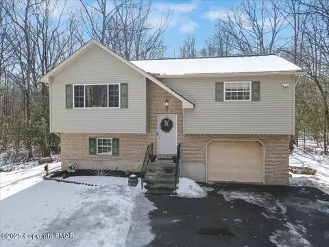 237 Hawthorn Ln, Kunkletown, PA 18058