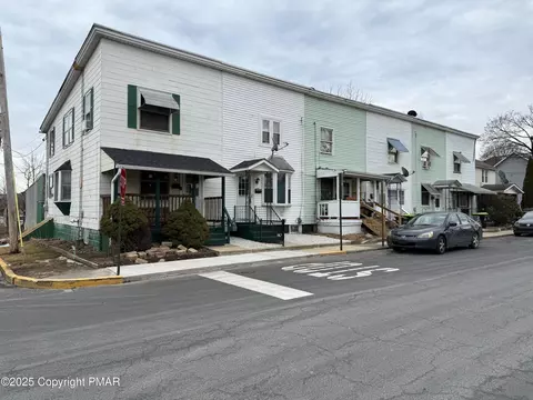 14 Linden St, Stroudsburg, PA 18360