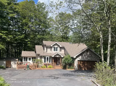 109 Minisink Dr, Pocono Lake, PA 18347