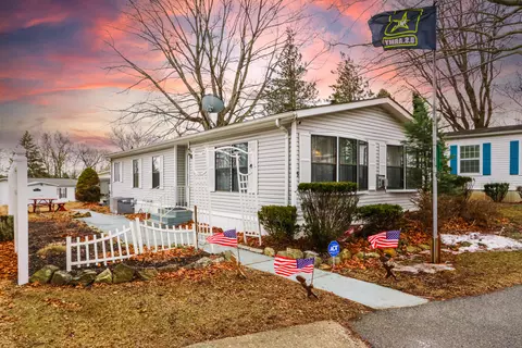 5 Spruce Ct, Bath, PA 18014