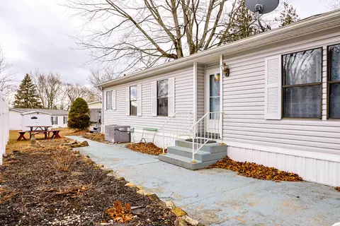 5 Spruce Ct, Bath, PA 18014 photo 8