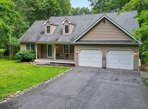 31 White Oak Dr, Jim Thorpe, PA 18229