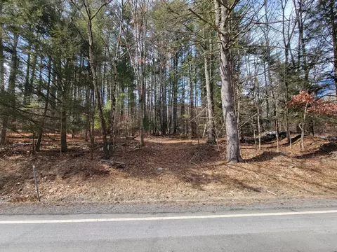 2 Cranberry Creek Rd, Cresco, PA 18326