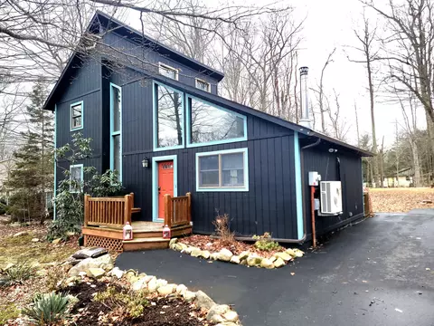 7230 Wigwam Way, Tobyhanna, PA 18466