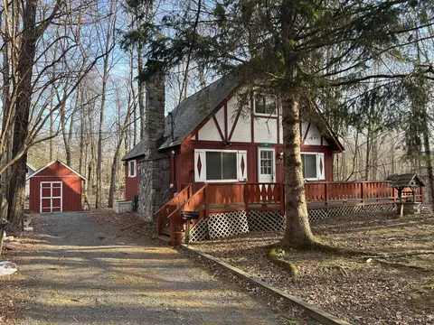 134 Orono Dr, Pocono Lake, PA 18347