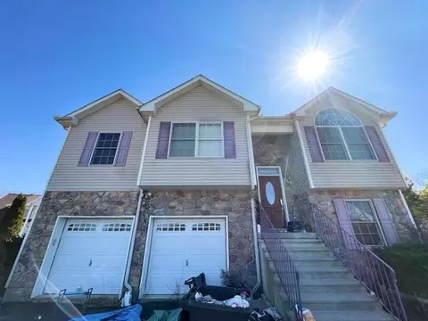 339 Autumn Ln, East Stroudsburg, PA 18301