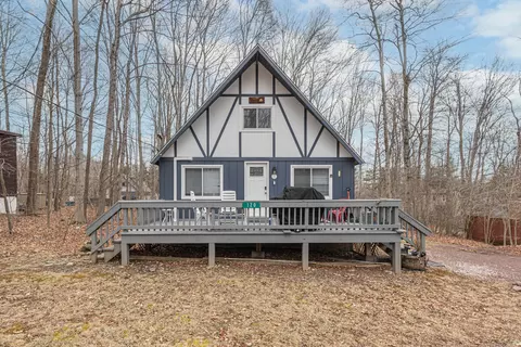 120 Tomhickon Trl, Pocono Lake, PA 18347