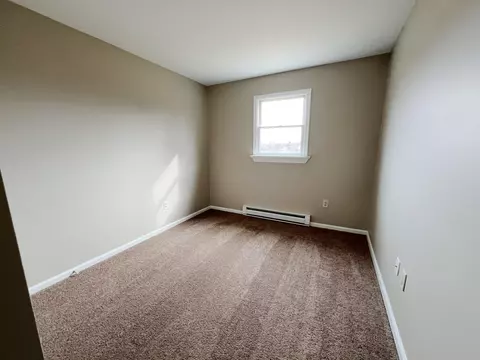 3296 Reeve Dr E, Bethlehem, PA 18020 photo 9