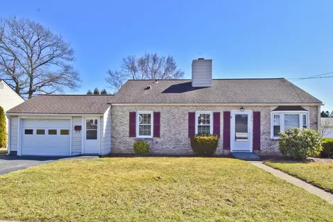 319 Alpha Ave, Wind Gap, PA 18091