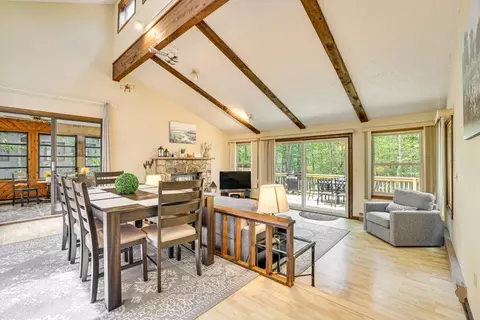 87 Livingston Ln, Clifton Township, PA 18424