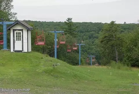 3328 Windemere Dr, Bushkill, PA 18324 photo 31