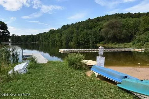 3328 Windemere Dr, Bushkill, PA 18324 photo 25