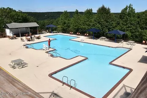 3328 Windemere Dr, Bushkill, PA 18324 photo 30