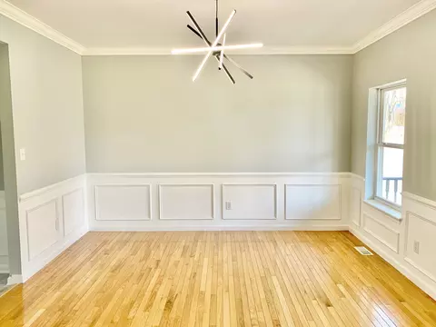 Living - 1212 Falls Rd, Bushkill, PA 18324 photo 1 of 11