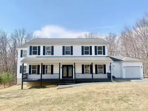 Exterior - 1212 Falls Rd, Bushkill, PA 18324 photo 3 of 8