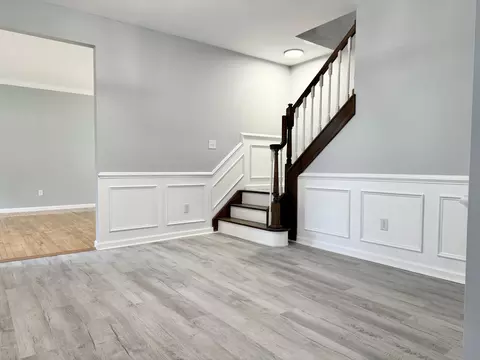Living - 1212 Falls Rd, Bushkill, PA 18324 photo 10 of 11