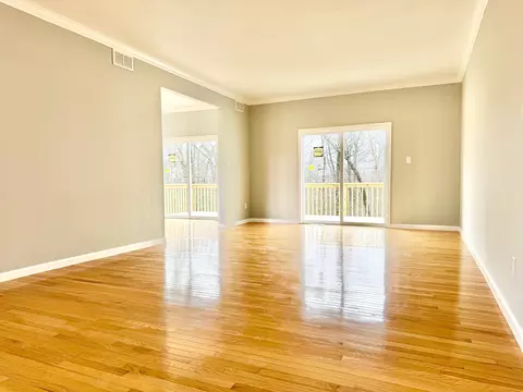 Living - 1212 Falls Rd, Bushkill, PA 18324 photo 8 of 11