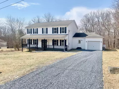 Exterior - 1212 Falls Rd, Bushkill, PA 18324 photo 7 of 8