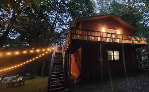 140 Owassa Dr, Pocono Lake, PA 18347