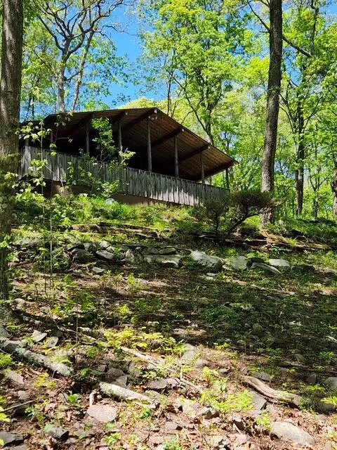 222 Timber Dr, East Stroudsburg, PA 18302