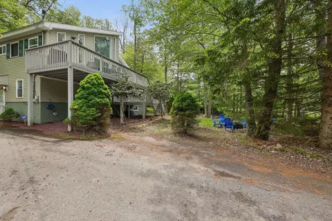 4167 Brook Ct, Tobyhanna, PA 18466