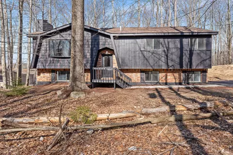 2365 Locust Ridge Rd, Pocono Lake, PA 18347