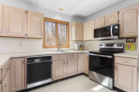 367 Saunders Dr, Bushkill, PA 18324 photo 21