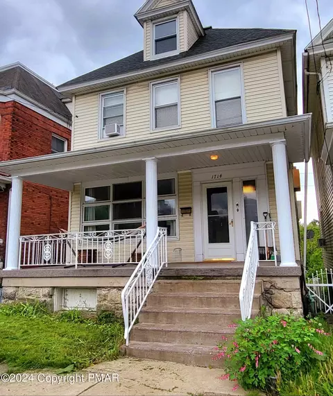 1714 Roselynn St, Scranton, PA 18510