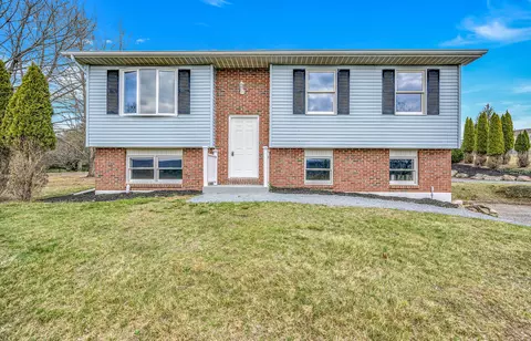 3126 Valley View Dr, Kunkletown, PA 18058