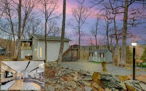 108 Sterling Cir, Bushkill, PA 18324