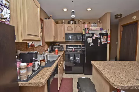 Kitchen - 1152 Lancaster Dr, Bushkill, PA 18324 photo 1 of 1