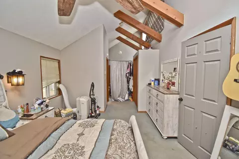 Entry Way - 1152 Lancaster Dr, Bushkill, PA 18324 photo 2 of 2