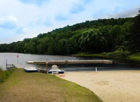 View/Area - 1152 Lancaster Dr, Bushkill, PA 18324 photo 6 of 6