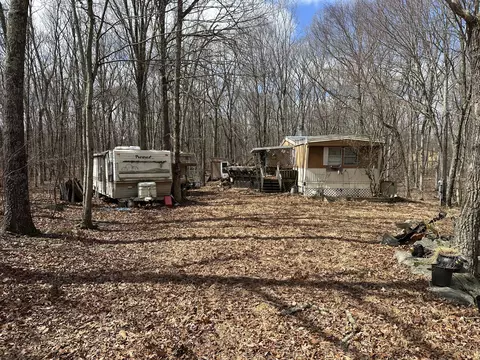 205 Sky Hawk Trl, East Stroudsburg, PA 18302