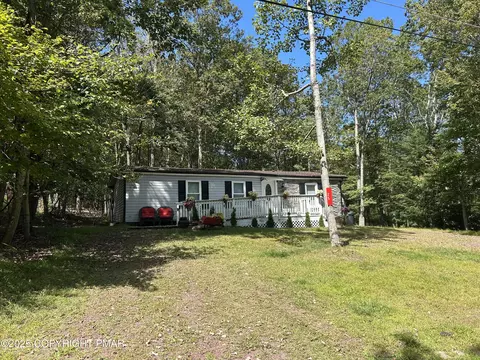 25 Gail Dr, White Haven, PA 18661