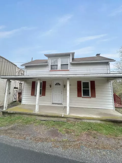 2125 S Delaware Dr, Easton, PA 18042