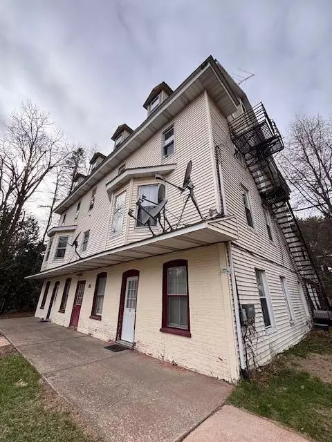 383 Old Route 940, Pocono Pines, PA 18350