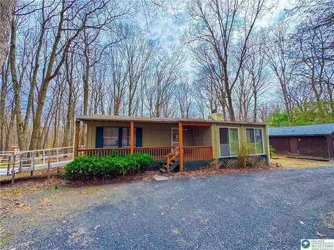 4610 Forest St, Lehighton, PA 18235