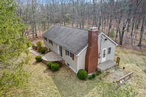 242 Mt Nebo Rd, East Stroudsburg, PA 18301