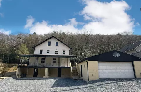 92 Packerton Dam Dr, Lehighton, PA 18235