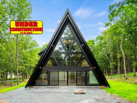 33 Susquehanna Dr, Jim Thorpe, PA 18229