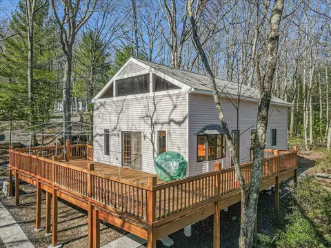 117 Boundary Rd, Tafton, PA 18464