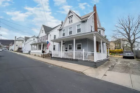 444 Broad St, Pen Argyl, PA 18072