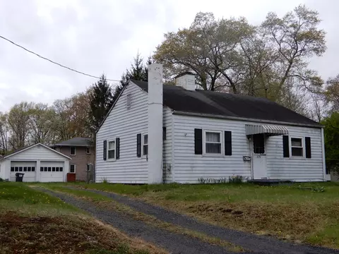 615 Queen St, Stroudsburg, PA 18360
