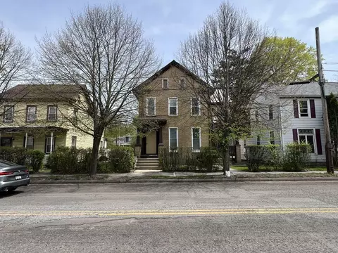 206 N Courtland St, East Stroudsburg, PA 18301