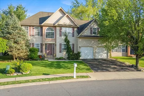 420 Highlands Blvd, Easton, PA 18042