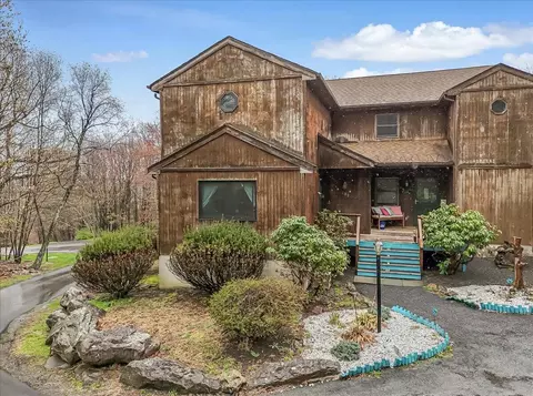 232 Image Dr, Scotrun, PA 18355 photo 9